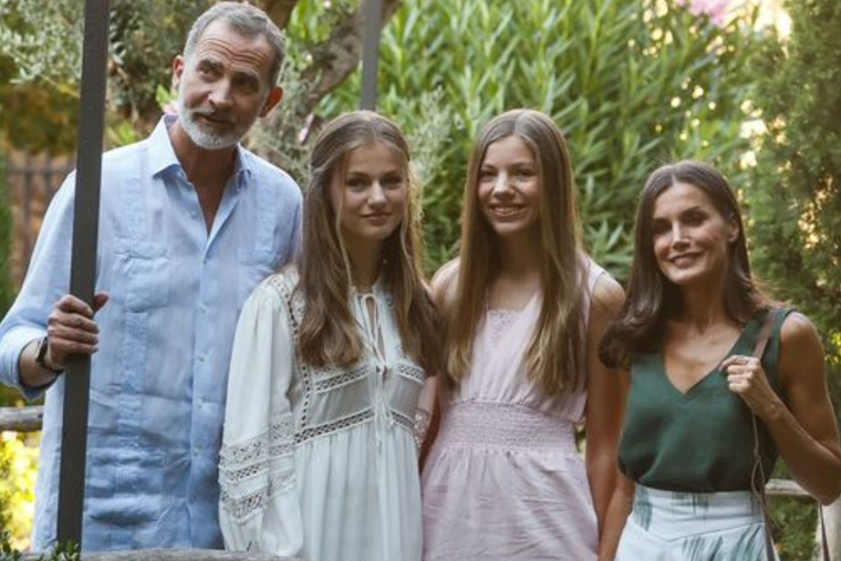 La familia real española es muy unida y disfruta de hacer viajes por distintas partes del mundo. Foto: EFE