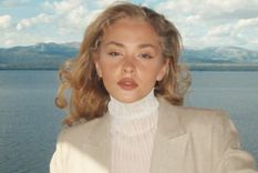 La joven artista fue duramente criticada por su presentación.