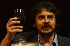 la historia del vino, de la mano de felipe pigna