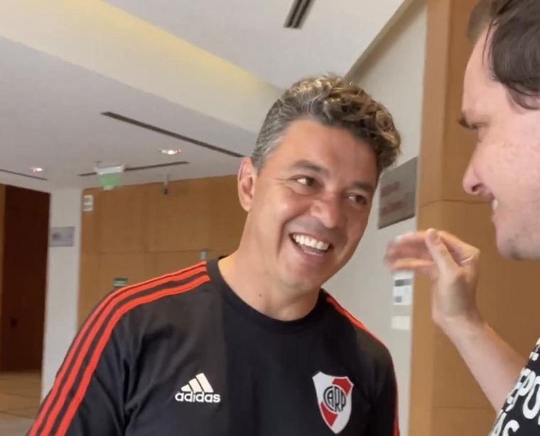 Gallardo bromeó con Jero Freixas. Foto: Captura