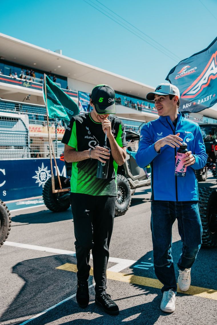 Gabriel Bortoleto analizó el rendimiento de Franco Colapinto y sostuvo que el argentino elevó el nivel interno de Alpine. Gabriel Bortoleto analizó el rendimiento de Franco Colapinto y sostuvo que el argentino elevó el nivel interno de Alpine.