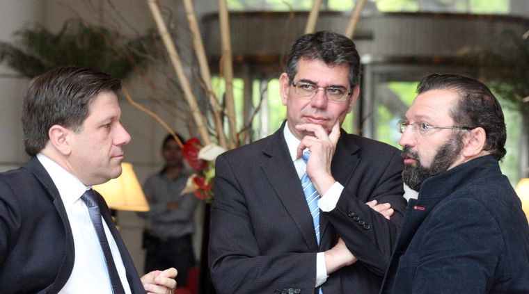 Al centro de la imagen, Guillermo García, ex presidente del INV y socio de Iberte, quien ahora podría ser imputado por estafa y defraudación. Foto: Fernando Martínez / MDZ