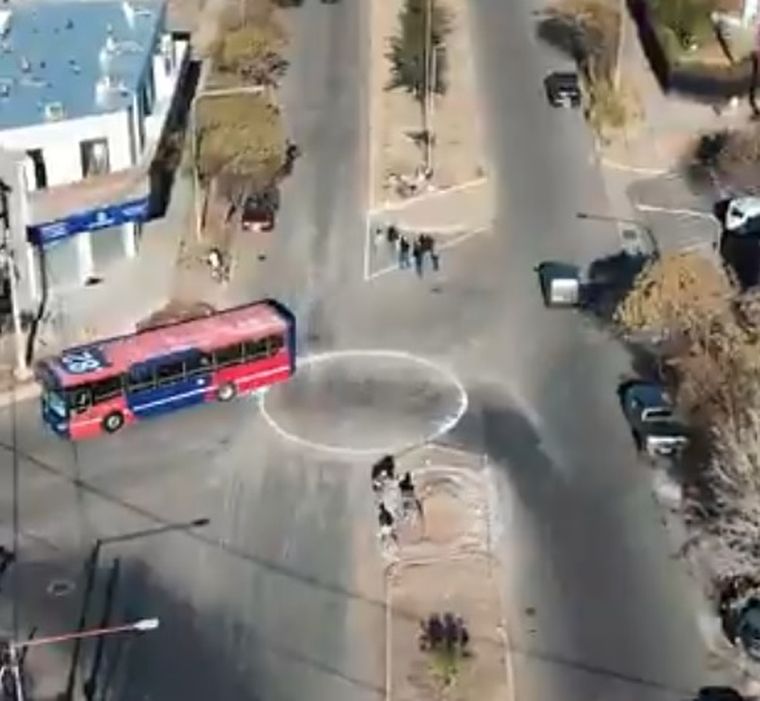 Luján de Cuyo avanza con una nueva rotonda en Valcanera y Guevara Luján de Cuyo avanza con una nueva rotonda en Valcanera y Guevara