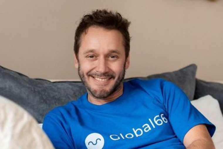 Este fue el llamativo look de Benjamín Vicuña y su hijo. Foto: Instagram @benjaminvicuna.ok