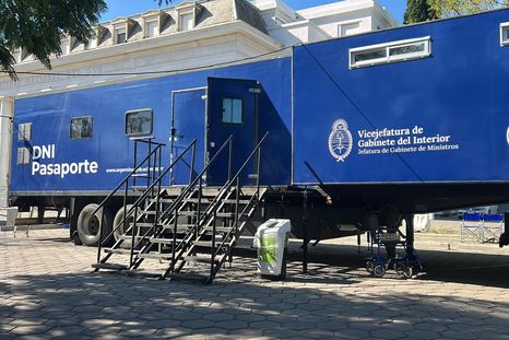 El camión de Renaper estará disponible del 6 al 8 de marzo en la plaza Independencia. El camión de Renaper estará disponible del 6 al 8 de marzo en la plaza Independencia.