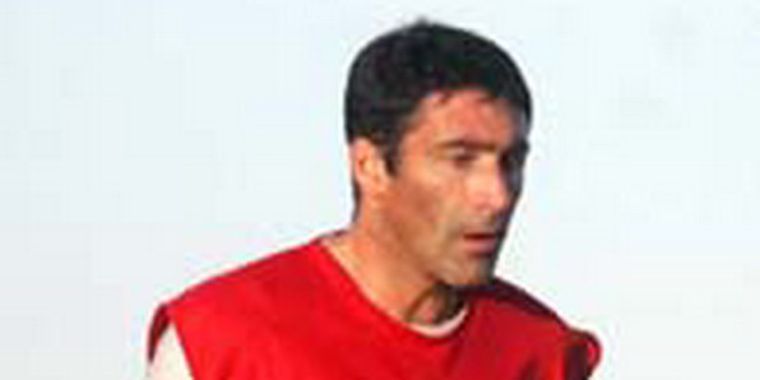 Gustavo Lillo se fue expulsado. Foto: Alfredo Olmedo