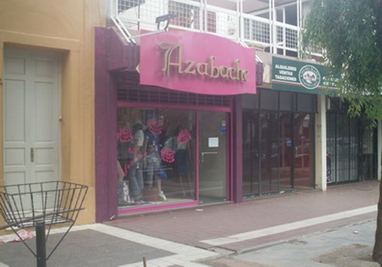 El local Azabache está ubicado en Paso de los Andes 721. Foto: MDZ