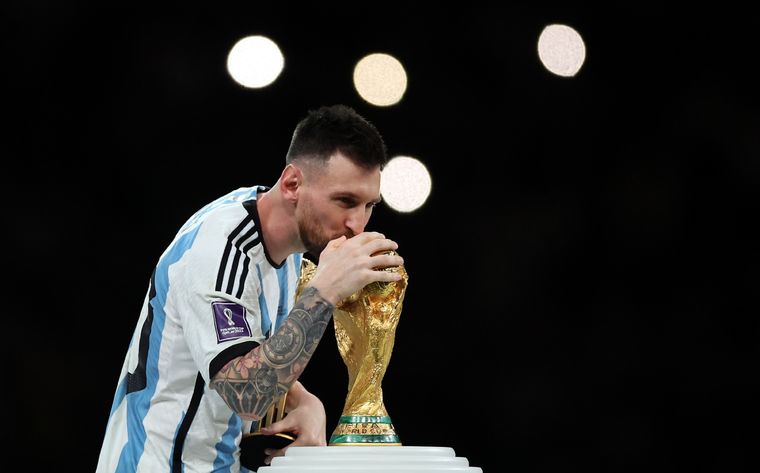 Messi habló sobre la posibilidad de jugar la próxima Copa del Mundo. Foto: EFE