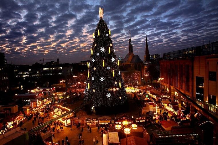 El árbol de Navidad más alto del mundo está en Dortmund, Alemania Foto: TripAdvisor