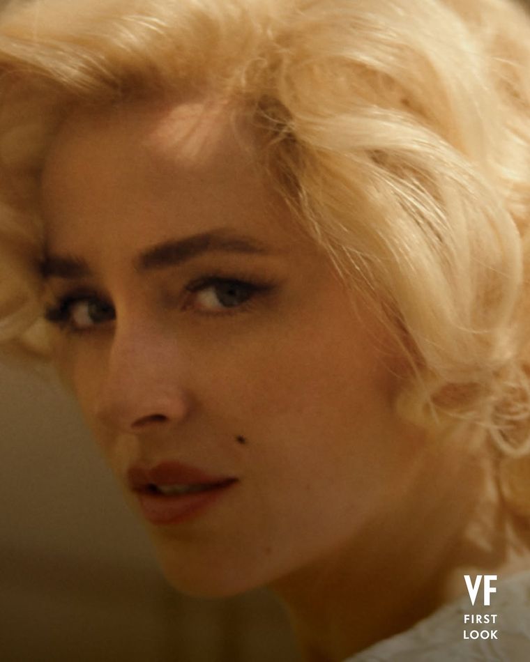 El impactante cambio de look de Dakota Johnson para interpretar a Marilyn Monroe. El impactante cambio de look de Dakota Johnson para interpretar a Marilyn Monroe.