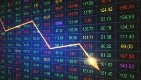 Casi todos los papeles argentinos abrieron la rueda con importantes caídas, mientras el dólar se despertó de la siesta.