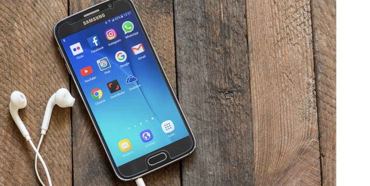 Paso a paso para limpiar correctamente tu celular Foto: Shutterstock