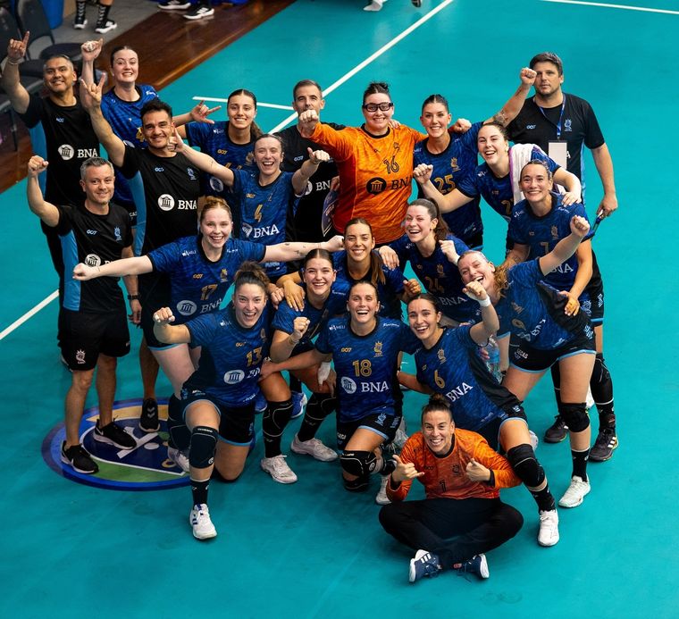 La Garra, listas para la acción. Foto: Instagram La Garra