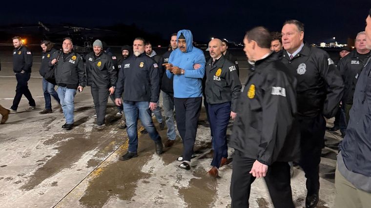 Tras la detención de Nicolás Maduro, usuarios la recrearon en modo anime.