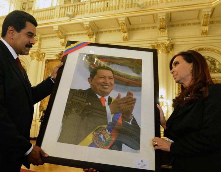 Cristina junto al dictador Nicolás Maduro. Foto: @DiegoMac227