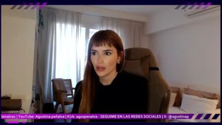 Agustina Peñalva denunció un acosador en su programa de streaming. Agustina Peñalva denunció un acosador en su programa de streaming.