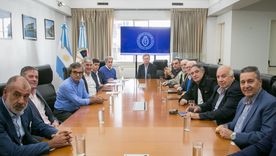 Los empresarios de colectivos se reunieron con el Gobierno Los empresarios de colectivos se reunieron con el Gobierno