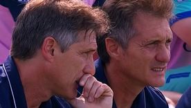 Confundieron a Guillermo con Gustavo en la conferencia de prensa y su reacción se volvió viral. Confundieron a Guillermo con Gustavo en la conferencia de prensa y su reacción se volvió viral.