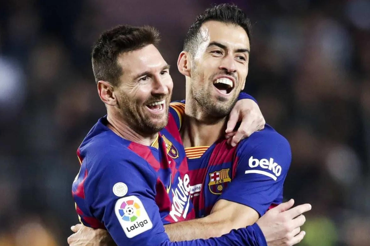 Messi saludó a Busquets luego de que el español anunciara su retiro. Foto: Instagram @leomessi