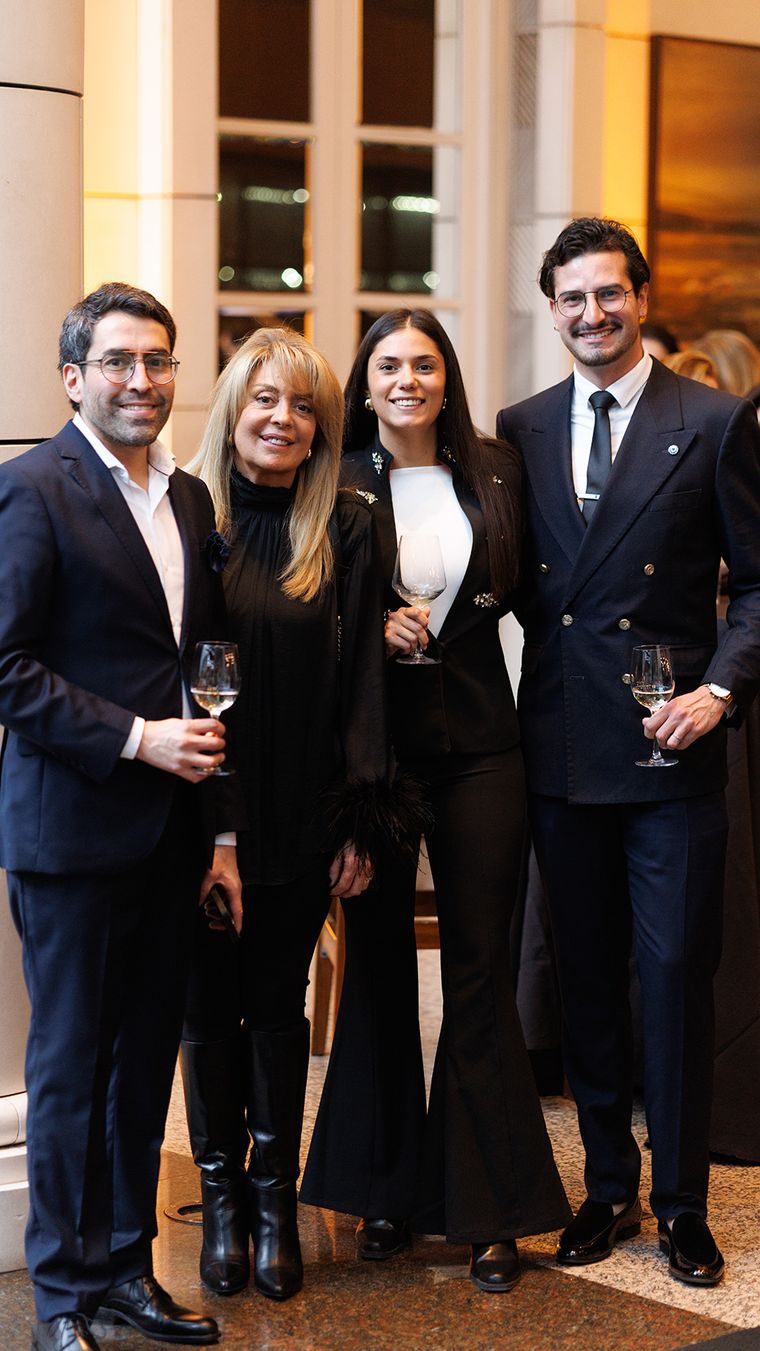 Luis Agüero Yáñez, Marcela Fajardo, Lucía Majul y Matías Mateluna.