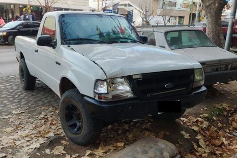 La camioneta Ford Ranger que conducía el joven liberado bajo fianza acusado de atropellar a un adolescente en Guaymallén La camioneta Ford Ranger que conducía el joven liberado bajo fianza acusado de atropellar a un adolescente en Guaymallén
