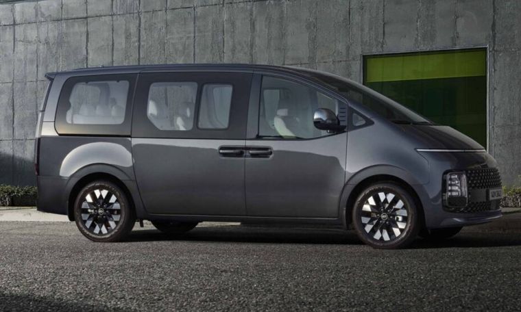 Hyundai Staria hibrida
