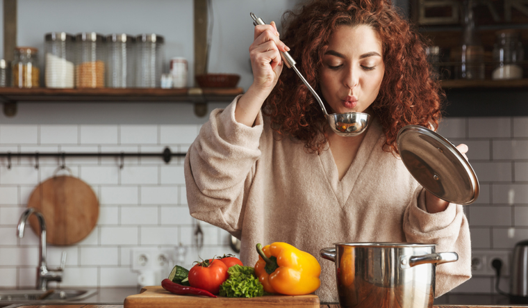 Especialistas descubrieron una sopa “quema grasas”, un gran aliado si se quiere seguir una dieta saludable. Foto: Shutterstock