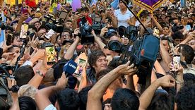 Milei se mostró junto a cientos de militantes en Córdoba