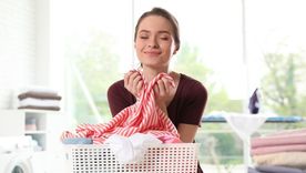 El uso del vinagre blanco a la limpieza de la ropa tiene importantes beneficios Foto: Shutterstock El uso del vinagre blanco a la limpieza de la ropa tiene importantes beneficios Foto: Shutterstock