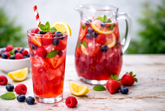 receta ideal para el verano: limonada con frutos rojos ¡una delicia!