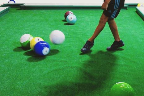 El primer footpool de Mendoza combina fútbol, pool, comida y tragos en la Arístides. El primer footpool de Mendoza combina fútbol, pool, comida y tragos en la Arístides.