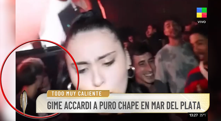 Gimena Accardi a los besos en Mar del Plata. Gimena Accardi a los besos en Mar del Plata. 