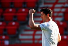 El delantero polaco se encuentra en el Bayern Múnich y es pretendido por otros dos importantes clubes. Foto: EFE