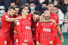 el papu gomez marco, hubo un gol olimpico y el partido se suspendio el papu gomez marco, hubo un gol olimpico y el partido se suspendio