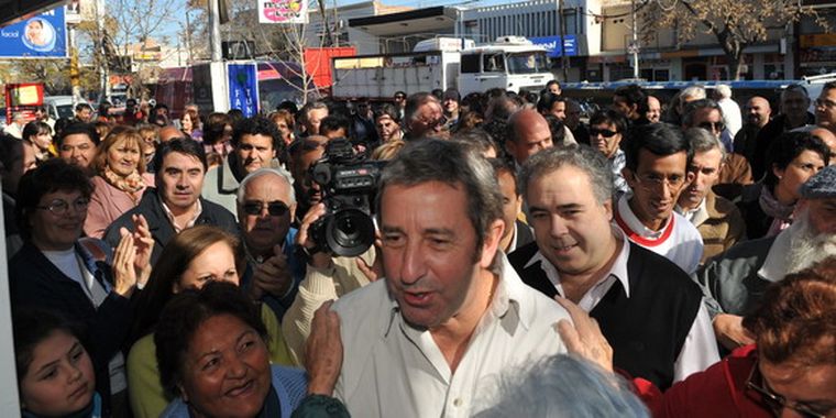 Cobos busca esta vez el apoyo de los empresarios. Foto: Pachy Reynoso / MDZ