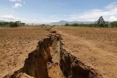 una grieta en kenia rompe a africa y podria crear un nuevo oceano