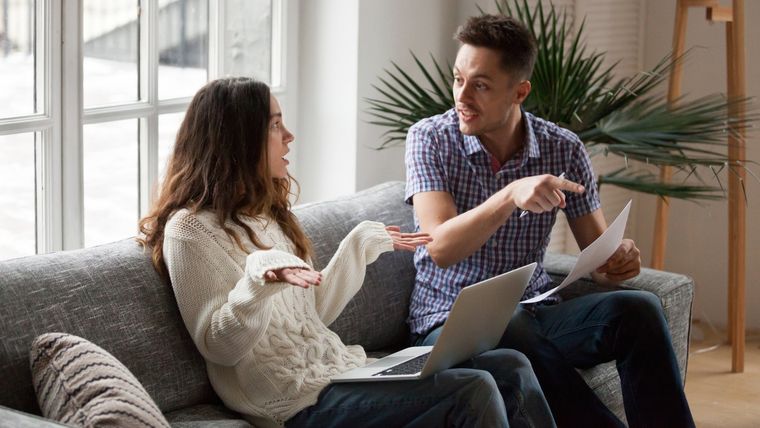 Infidelidad Financiera: ¡descubre de que se trata y evita ser víctima de tu pareja!