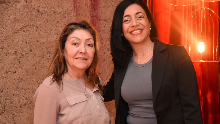 Graciela Sterponi junto a Paola Sterponi.