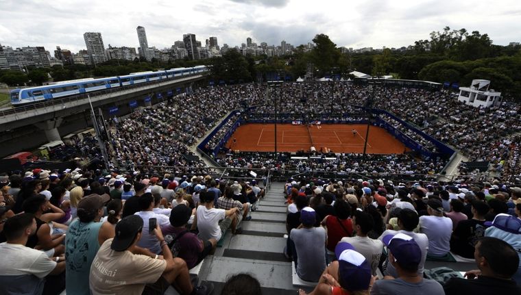 El Argentina Open hizo su apertura en el Buenos Aires Lawn Tennis Club.