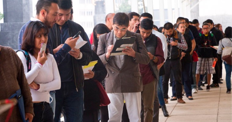Durante décadas, el empleo formal fue sinónimo de seguridad. Durante décadas, el empleo formal fue sinónimo de seguridad.