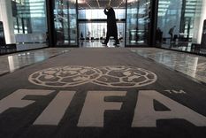 fifa: ya llegaron los pedidos de detencion para los argentinos