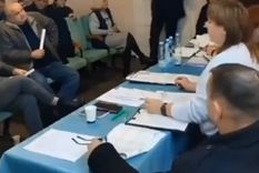 Un legislador ucraniano lanzó varías granadas en plena reunión Foto: Captura Video