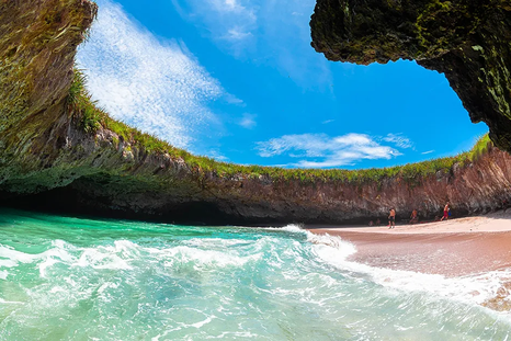 Islas Mariestas, en la Riviera Nayarit de México. Islas Mariestas, en la Riviera Nayarit de México.