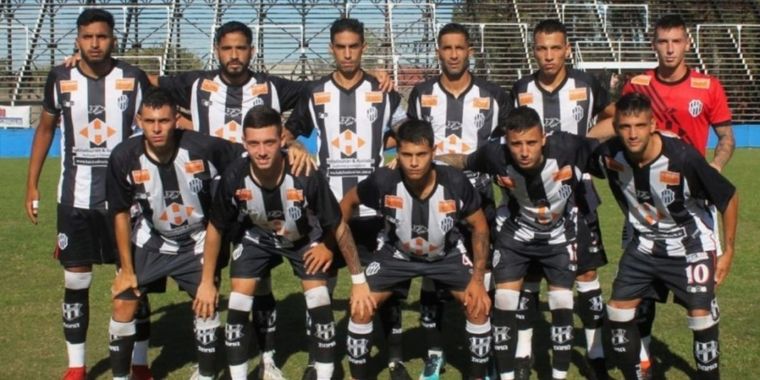 Escándalo en el fútbol argentino: jugadores de El Porvenir son denunciados ante la Justicia por arreglo de partidos.