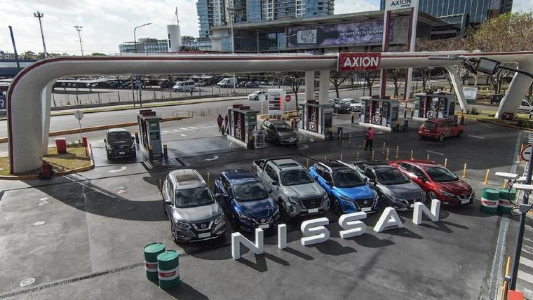 Nissan, Axion, Castrol