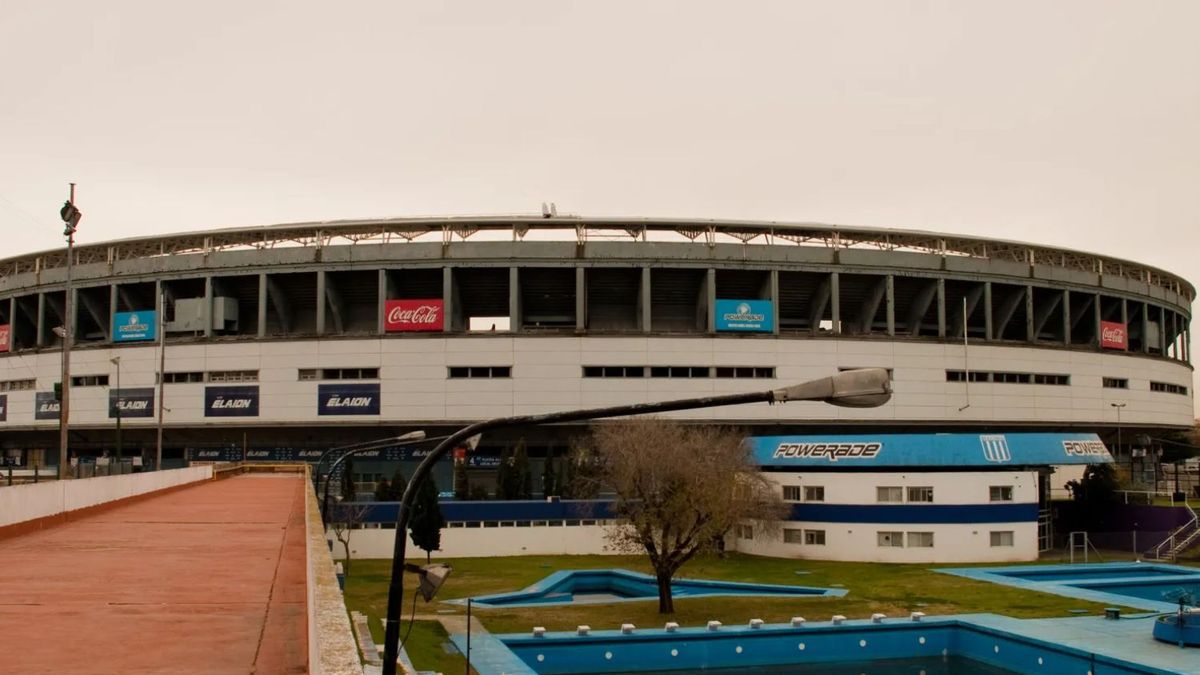 Racing mostró el estado del campo de juego del Cilindro tras la polémica que terminó en la salida del canchero