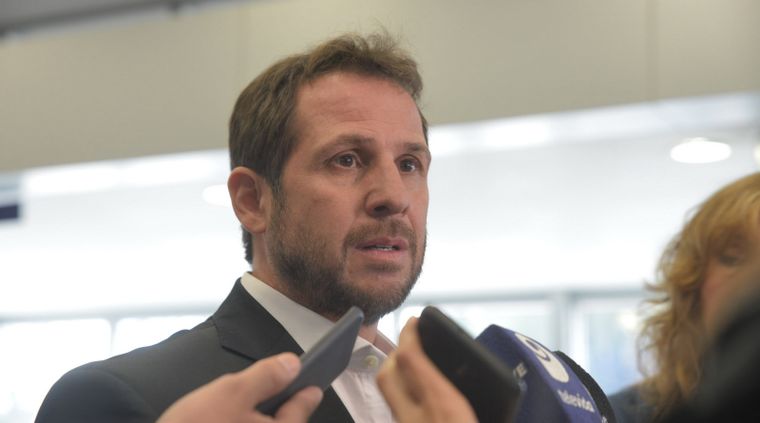 La salida del funcionario se produjo tras una denuncia penal.