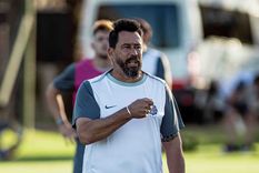 Pablo Vitamina Sánchez, DT de Olimpia, analizó la derrota ante Boca.