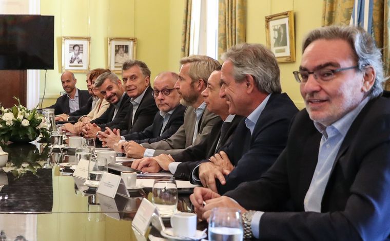 Macri tuvo también su última reunión de gabinete.