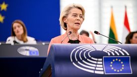 La presidenta de la Comisión Europea, Ursula von der Leyen quiere a Ucrania en la Unión Europea. Foto: Efe